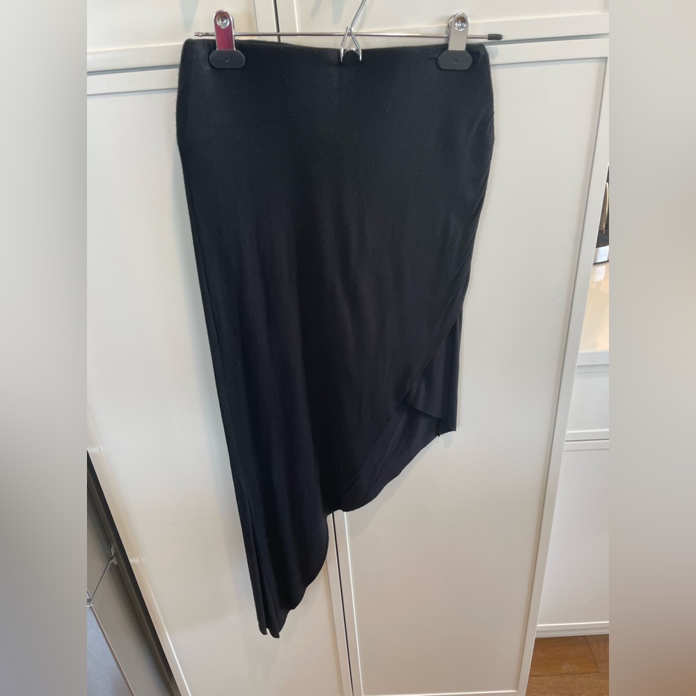BCBG asymmetric mid length skirt